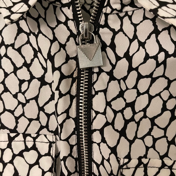 Michael kors top - Picture 3 of 5